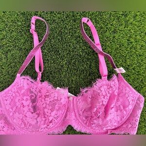 Victoria's Secret bra dream angels push up without padding Vibrant Pink Lace 36D